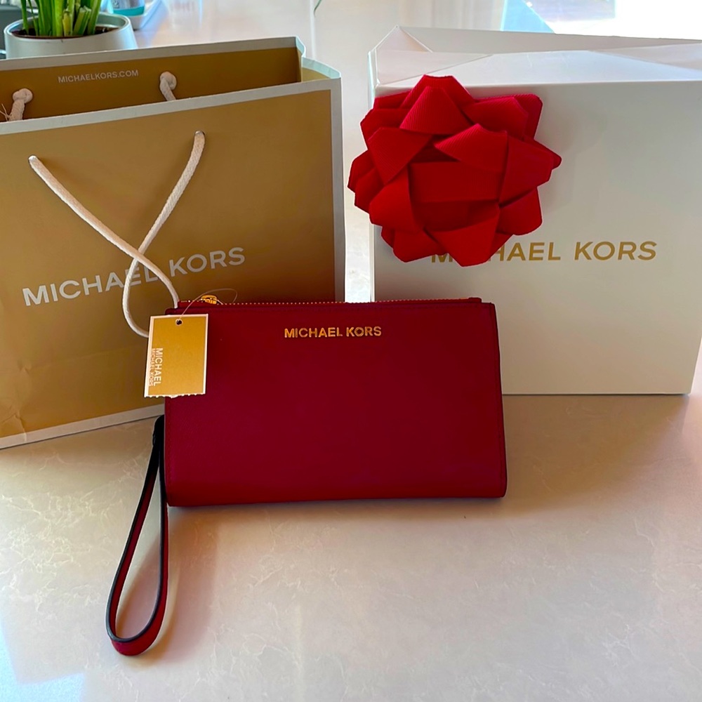 Michael Kors Jet Set Travel Double Zip Wristlet